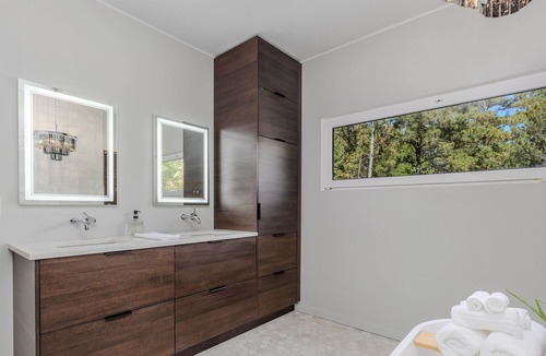 Chester House | Banya, Hot Tub, Pool and Sauna! Relax in Nature!