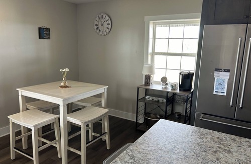 Franklin Apartment | Barndominium in the country. Two acre fishing lake, large porch and Pickleball.