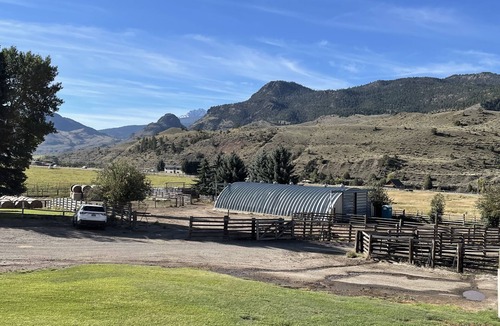 Gardiner House | Barnhouse at Slip & Slide Ranch