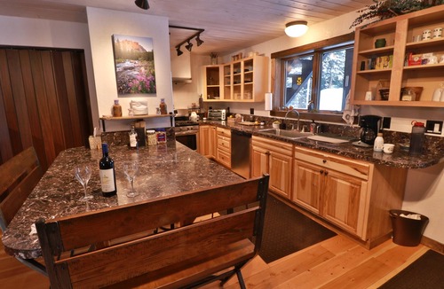 Cooke City-Silver Gate Ski Chalet | Base Camp to Yellowstone and the Beartooth Pass