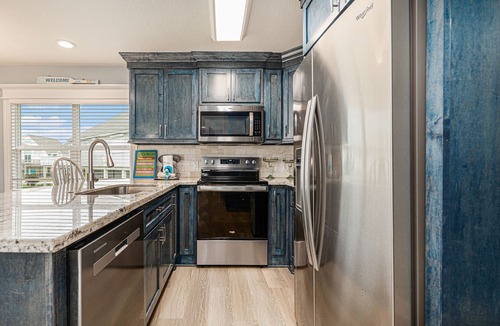 Acapulco Village Cottage | Bayfront dog-friendly home w/water views and dock access