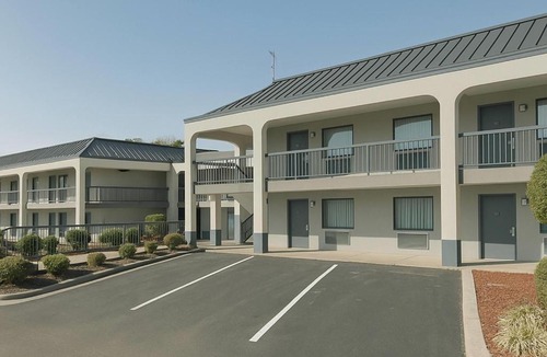 Cape Fear Hotel | Baymont by Wyndham Fayetteville