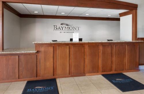 Jamestown Hotel | Baymont by Wyndham Jamestown Conference Center & Water Park