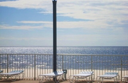 Biloxi Condo | BEACH FRONT CONDO JUST STEPS FROM THE POOL AND BEACH! NEW 195 NIGHTLY RATE.