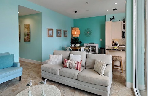 Galveston Condo | Beach Getaway by Ryson Vacation Rentals