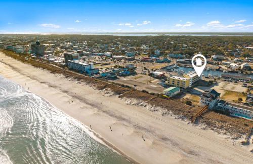 North Carolina Coast House | Beach Harbour 11 at The Carolina Beach Boardwalk Villa