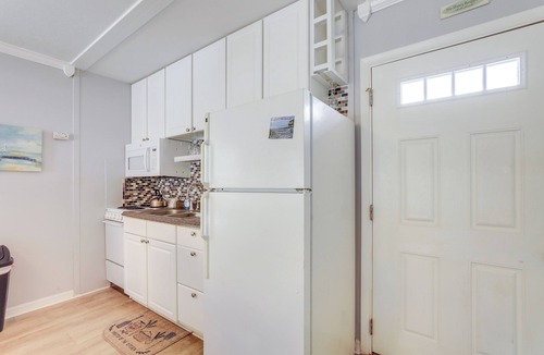 Longboat Key Villa | Beach & Pool Access: Gulf Coast Villa w/Balcony