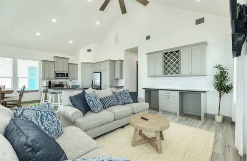 Freeport House | Beachfront Bliss 4BR House Private Beach Access