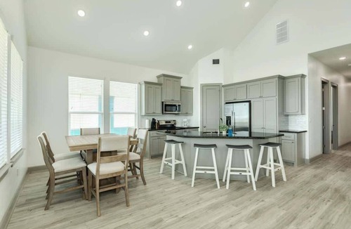 Freeport House | Beachfront Bliss 4BR House Private Beach Access