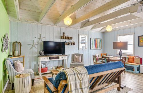 Freeport House | Beachfront Cottage w/Boardwalk in Freeport