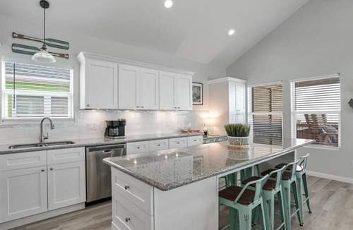 Port Bolivar House | Beachfront Home | Steps to Sand + Ocean Views