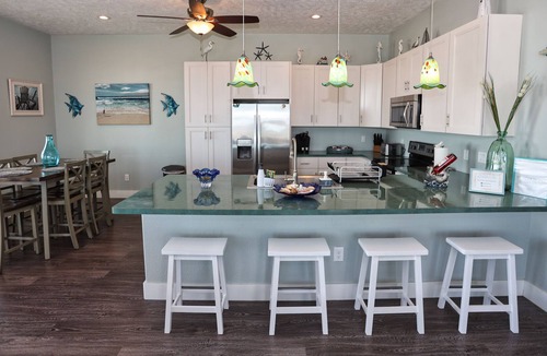 Acapulco Village House | Beachfront Oasis-Steps to the beach