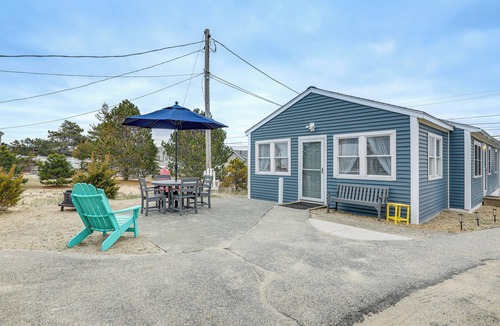 Salisbury House | Beachfront Salisbury Retreat w/Grill