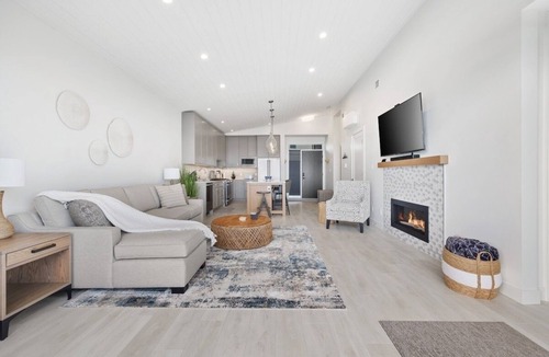Black Creek Condo | Beachfront Villa #15 at Saratoga Beach House