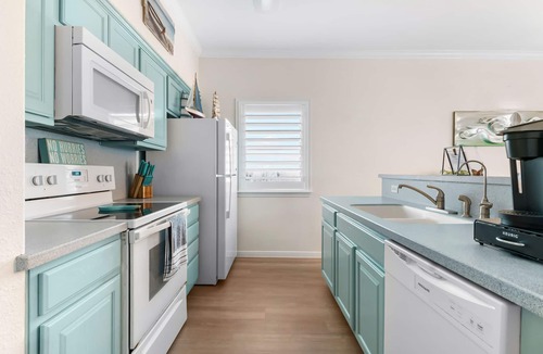 Surfside Beach House | Beachfront! with Private Access to Beach