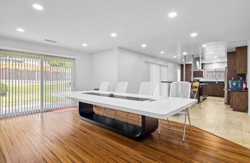 Olde Carlsbad House | Beachside Work & Creativity Retreat