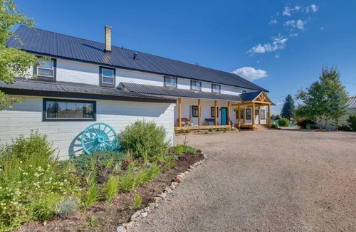 Paris House | Bear Lake Private Inn Sleep 44 Family Reunions Groups