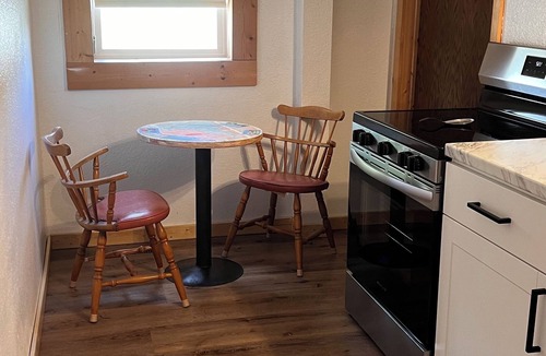 Paris Apartment | Bear Lake Private Suite-Sleeps 5-Historic Paris