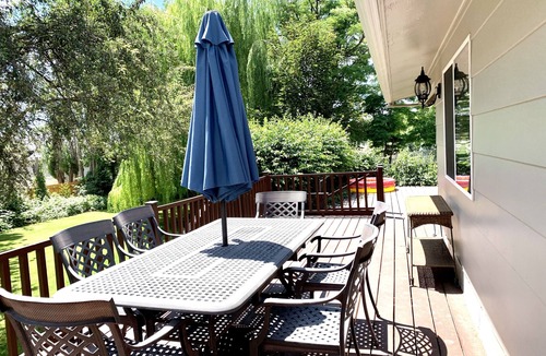 Eagle House | Beautiful 1 acre 5 bd in Eagle- hot tub & pingpong