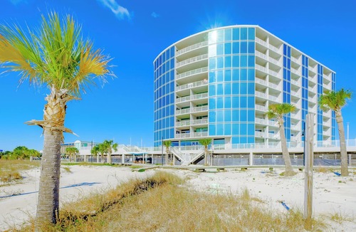 Biloxi Condo | Beautiful 2 Bedroom /2 Bathroom Penthouse Directly on the Beach SB-1002