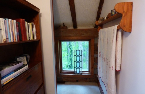Acton Cabin | Beautiful, 200 year old Log home - Secluded, 30 Min. from Downtown