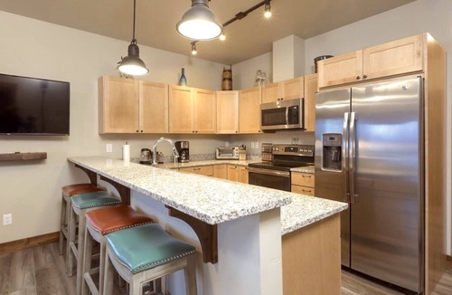 Columbia Falls Condo | Beautiful 3-bed/2-bath Condo Looking Into Glacier National Park!