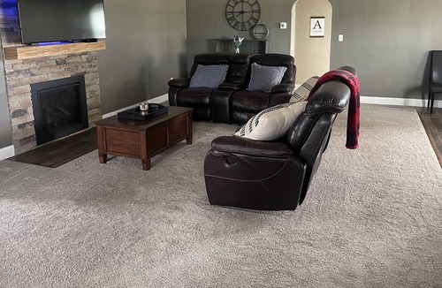 Port Clinton House | Beautiful 3 bedroom country home 5 minutes from Port Clinton and Jet Express.