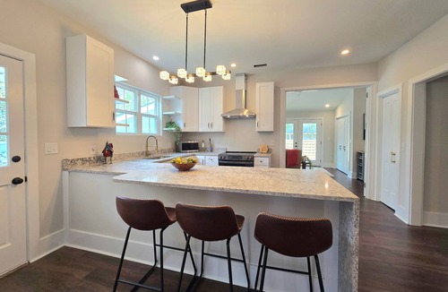 Pembroke House | Beautiful 3-bedroom house in enchanting Pembroke-30 minutes from Savannah