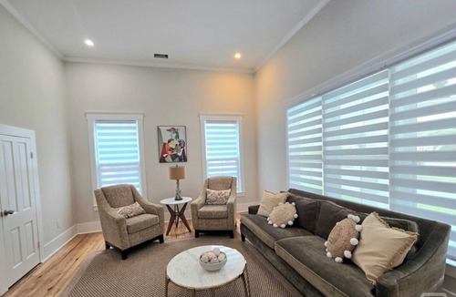 Pembroke House | Beautiful 3-bedroom house in enchanting Pembroke-30 minutes from Savannah