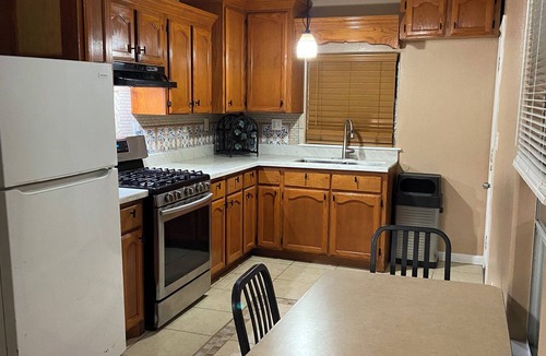 Brownsville House | Beautiful 3-bedroom townhome with AC in charming Brownsville