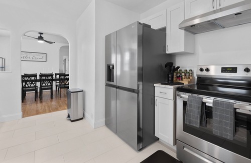Delaware House | Beautiful Acre, River View. Boat Launch Nearby