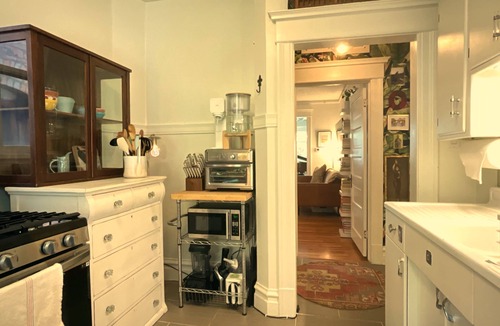 Rose Park Condo | Beautiful Brownstone in the Heart of Missoula