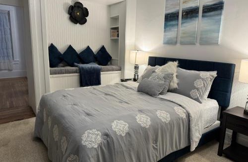 Madison House | Beautiful Bungalow on Main