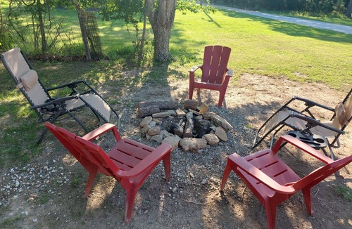 Yellville Cabin | Beautiful Cedar Cabin on Bullshoals Lake