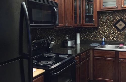 Mid America Condo | BEAUTIFUL CONDO ON THE LAKE, WHAT MORE DO YOU NEED!
