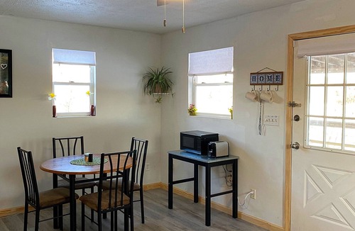 Point Pleasant Cabin | Beautiful country views and wildlife. Less than 2 miles from downtown.