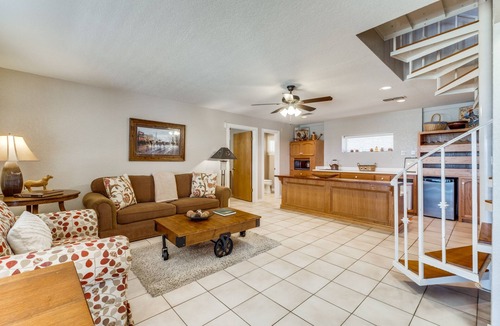 Canyon Lake House | Beautiful Country Home on 25 Acres - Gorgeous Lake Views with Fully Stocked Pond