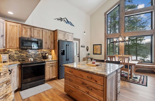Kalispell Ski Chalet | Beautiful, custom-built chalet central to all major attractions in the valley!