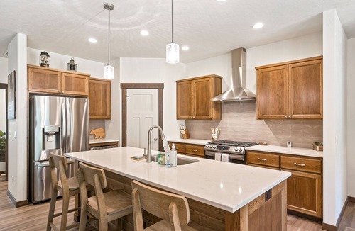 Priest River House | Beautiful dog-friendly home close to river w/central AC, deck, W/D, RV parking
