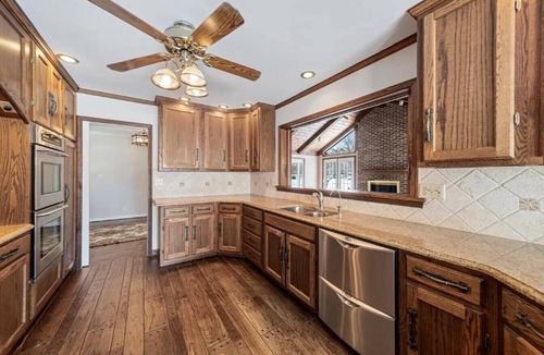 Edwardsburg Cottage | Beautiful Eagle Lake home close to ND perfect for Large families.