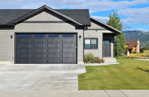 Driggs House | Beautiful family retreat located 20 minutes from Grand Targhee!