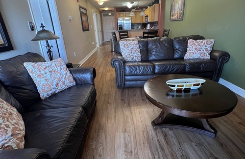 Sevierville Condo | Beautiful First Floor 2 Bed 2 Bath Riverfront Condo