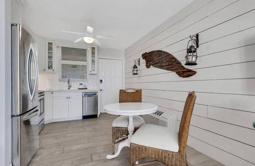 Bonita Springs Condo | Beautiful Gulf View Studio Steps to Bonita Beach | Stunning Sunsets & Heated Pools | Free Parking