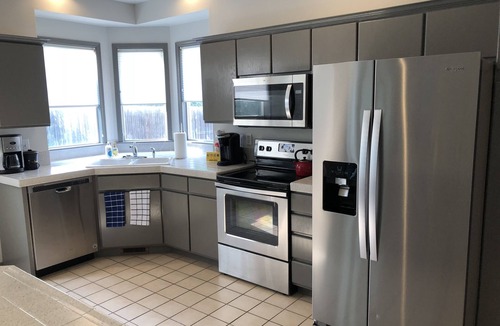 Eagle House | Beautiful home in downtown Eagle. Best location in Eagle!