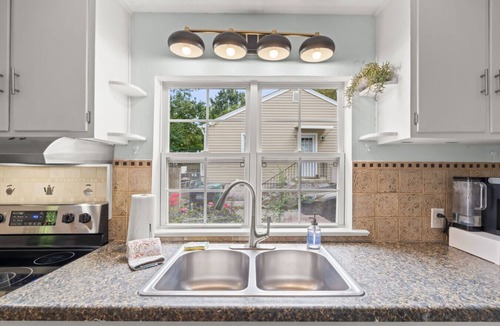 High Point House | Beautiful Home Less than 1 mile from High Point University.