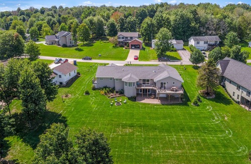 Apple Valley House | Beautiful Home over looking Apple Valley Golf Course