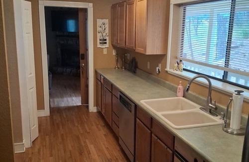 Strawberry House | Beautiful home with wrap around deck. 1800 SQ Feet - 3 bedrooms and nice views!