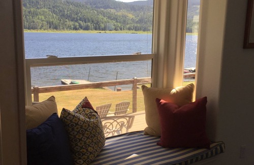 Rathdrum House | Beautiful Lake Front Property