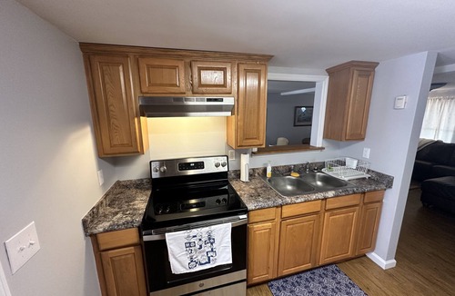 Summerton House | Beautiful Lake Marion Views! Pet Friendly! Newly renovated and updated!