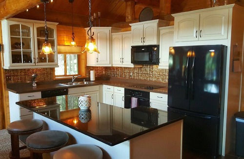 Seeley Lake Cabin | Beautiful Lakefront Cabin on Lake Inez for your summer or winter retreats!